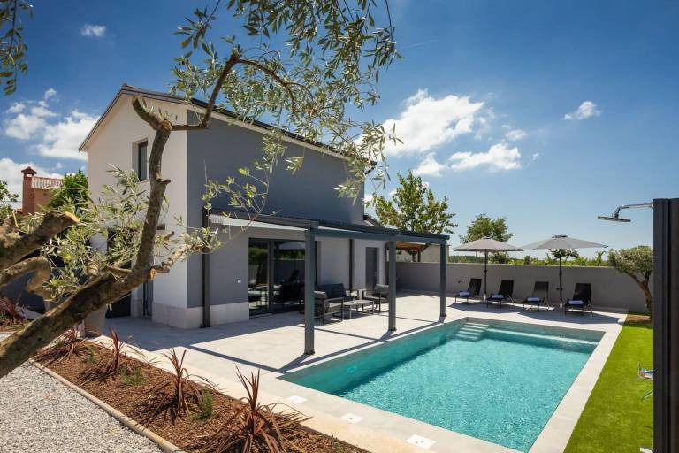 Villa Tinjan