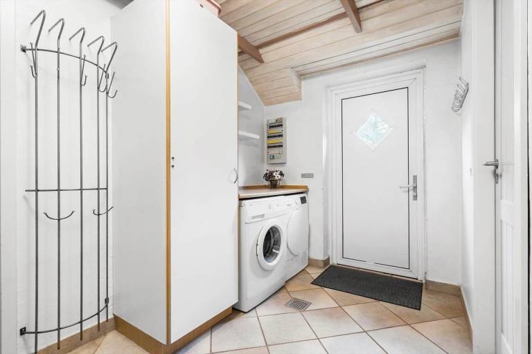 Family-friendly house with terrace, pool & sauna | Beach nearby | Pets allowed — photo 4
