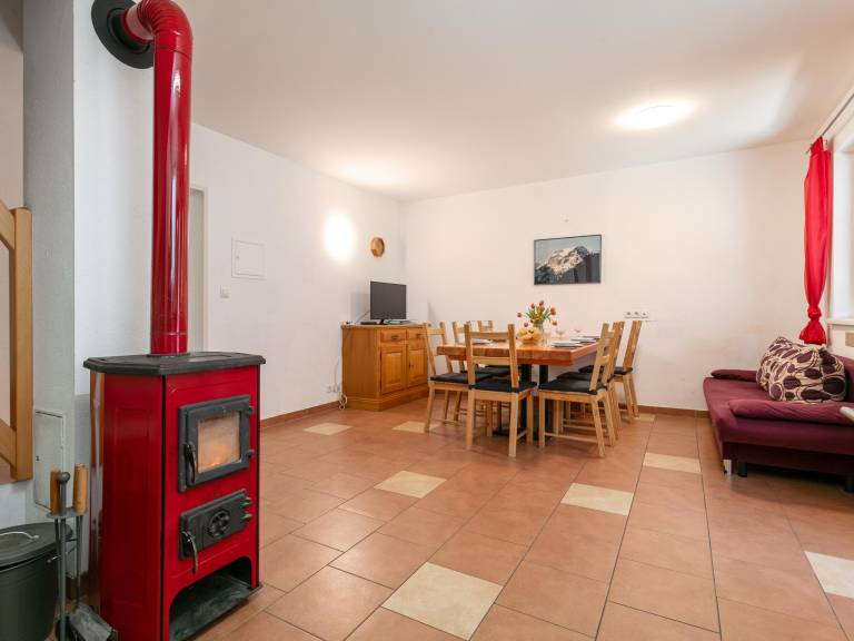 Vacation home with patio — photo 4
