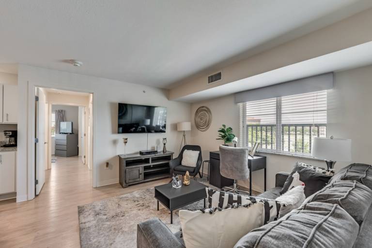 RD402 – 18min to SMU Base Camp - Sleeps 6 - Public Transit in Richardson, TX