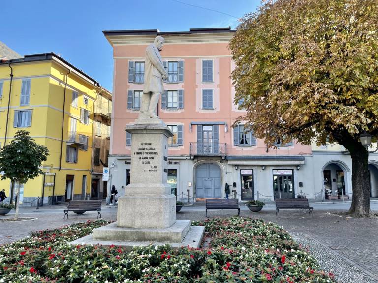 Ferienwohnung in Bellano, Santa Maria Rezzonico f&uuml;r max. 4 Personen