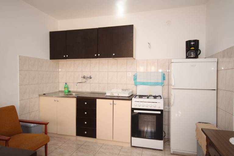 Four-bedroom apartment near beach Basina, Hvar (A-8749-a) — photo 5