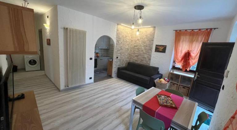 Apartment with 2 rooms for 6 persons in Porlezza