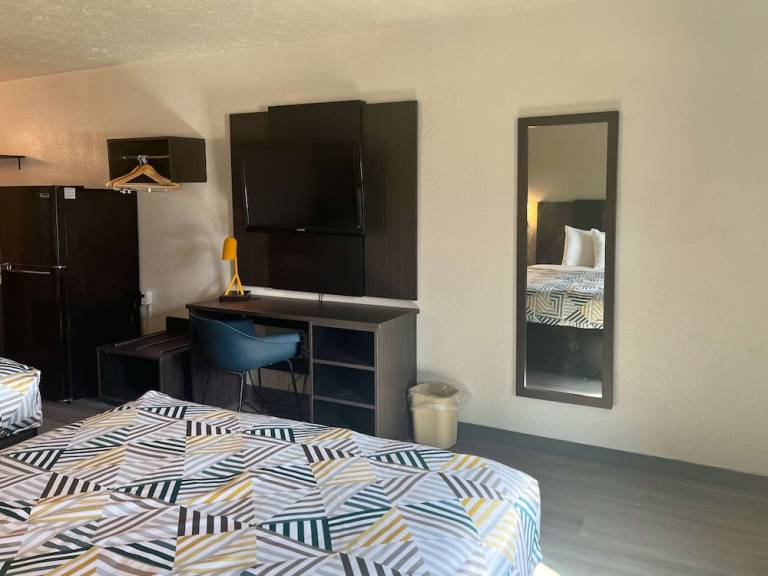 Motel  Clute