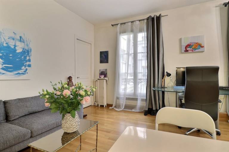 Holiday apartment | Near Jardins du Trocadéro | Dogs allowed — photo 3