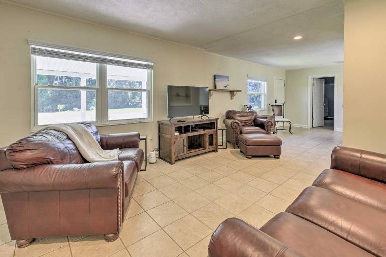 Pet-Friendly Home Close to WEC Ocala! — photo 4