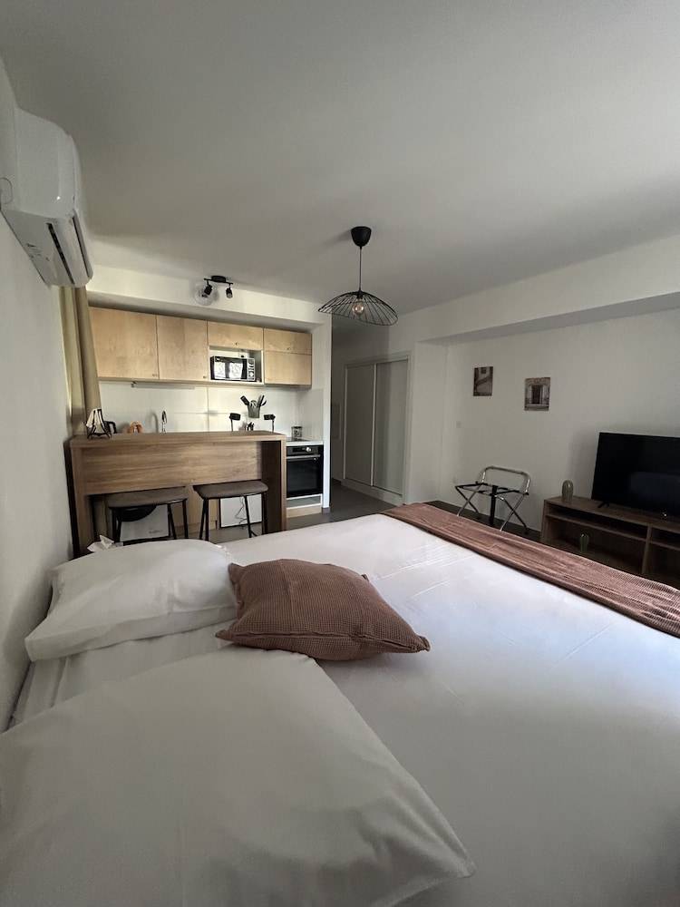 Appart'hôtel La Fare-les-Oliviers