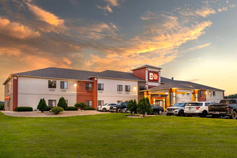 Best Western Plus Albert Lea I-90/I-35 Hotel in Albert Lea, MN