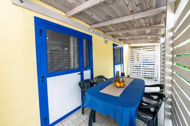 Bungalow with pool, terrace & barbeque — photo 4