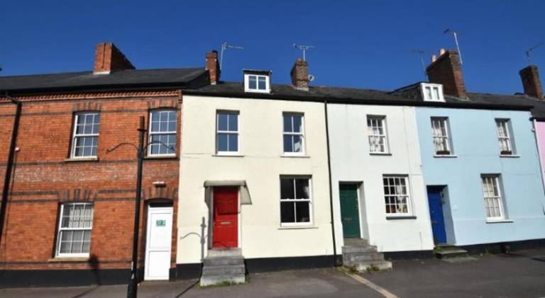 Vacation home with 3 rooms for 7 persons in Taunton