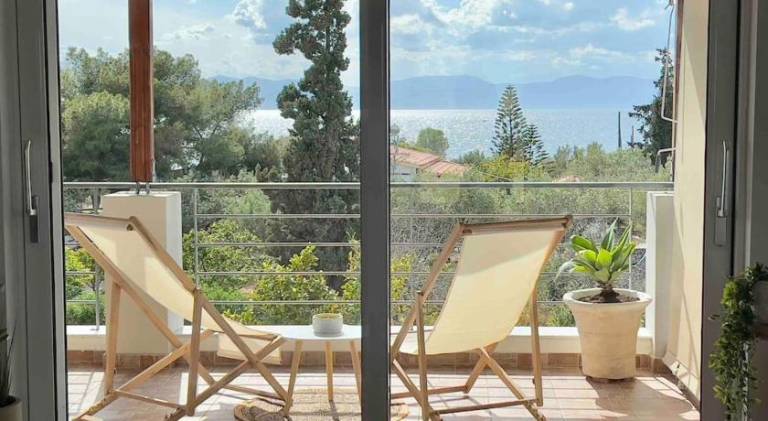 Fully equipped villa with terrace & garden | Perfect for remote work | Pets are welcome in Aegina