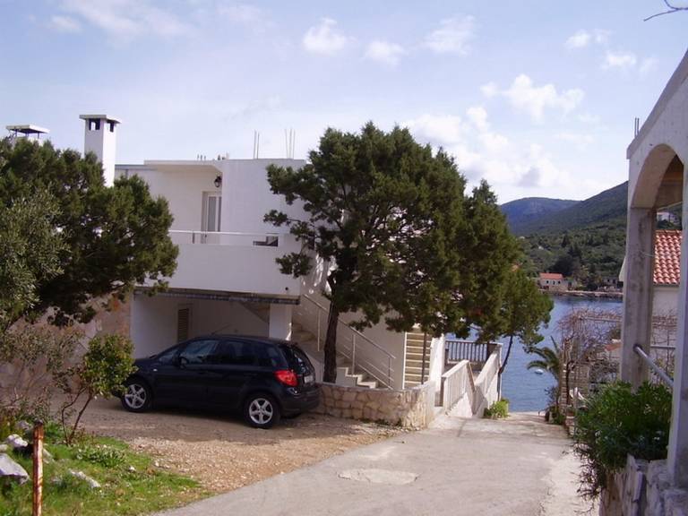 Ferienwohnung in Zastražišće, Pokrivenik , Kroatien für max. 4 Personen