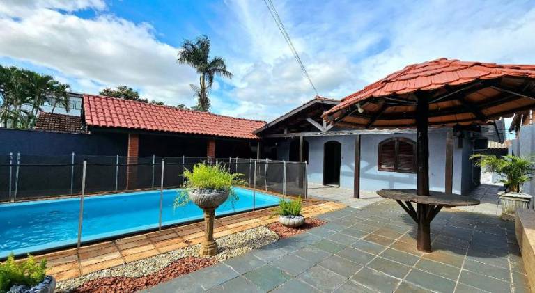 Wonderful house with pool | Dogs allowed in Sao Roque