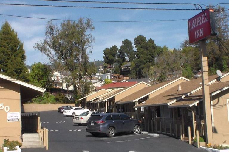 Laurel Inn
