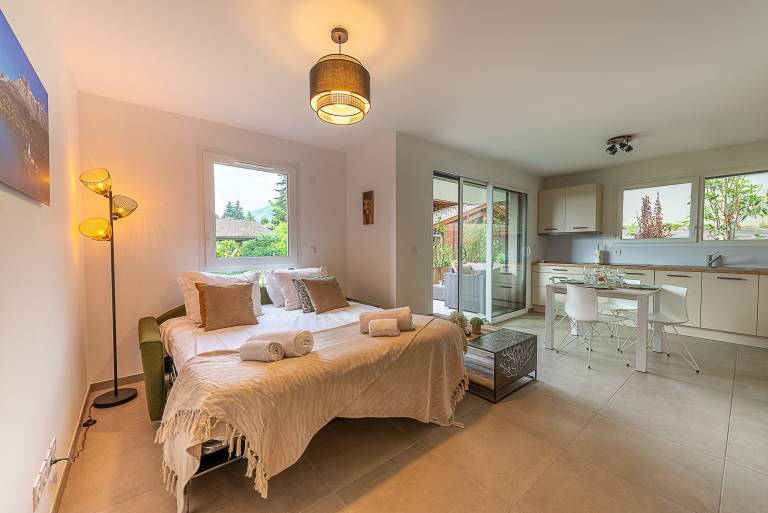Family-friendly pleasant holiday apartment with patio | Mountain view | Pets are welcome — photo 5