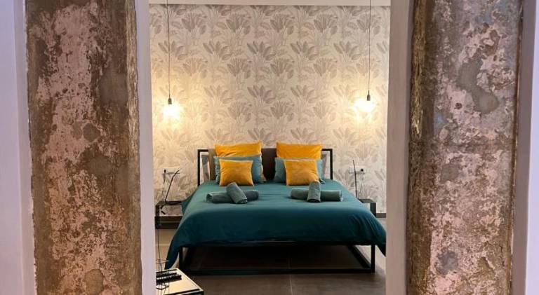 Holiday apartment with hot tub | Near Palermo Cathedral in Palermo