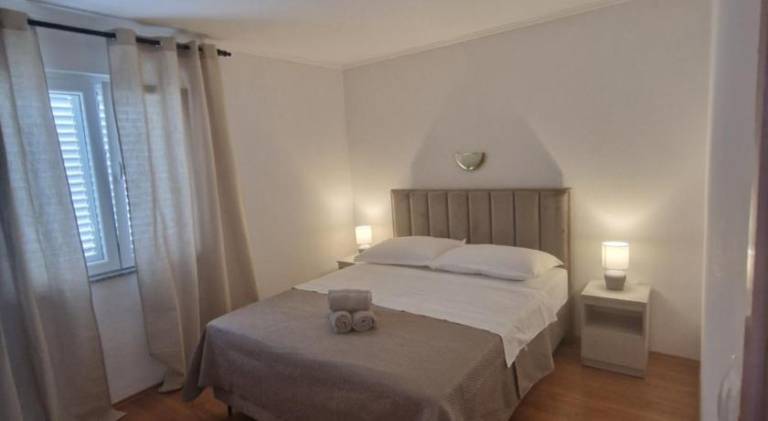 Rental apartment with 2 rooms for 6 persons — photo 2
