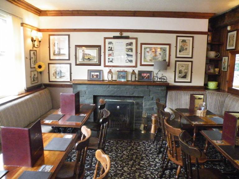 Twa Dogs Inn — photo 3