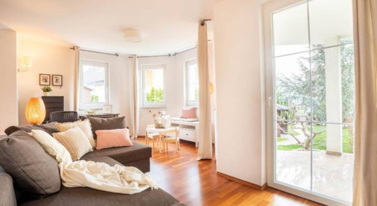 Lovely holiday apartment with patio, yard & barbecue | Pets allowed in Bled