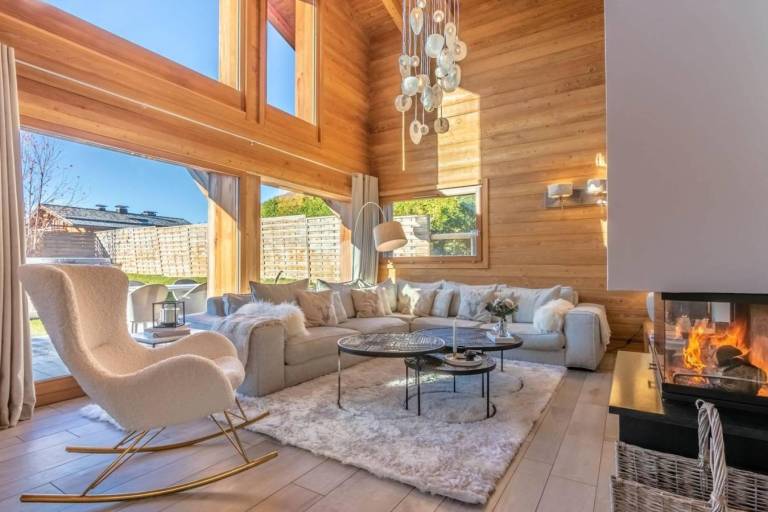Chalet, 1st floor, hammam, terrace, fireplace or stove, parking, ski locker, 175m², Megève in Combloux