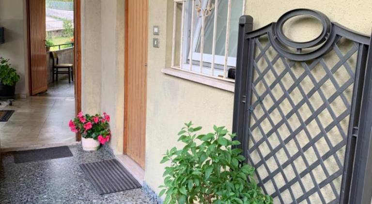 Beautiful rental apartment with barbeque, garden & patio | Pet-friendly — photo 5