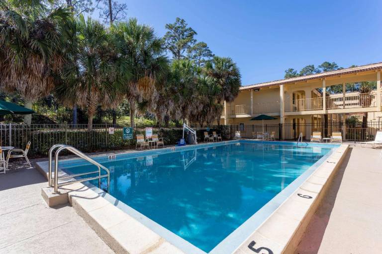 La Quinta Inn by Wyndham Tallahassee North — photo 2