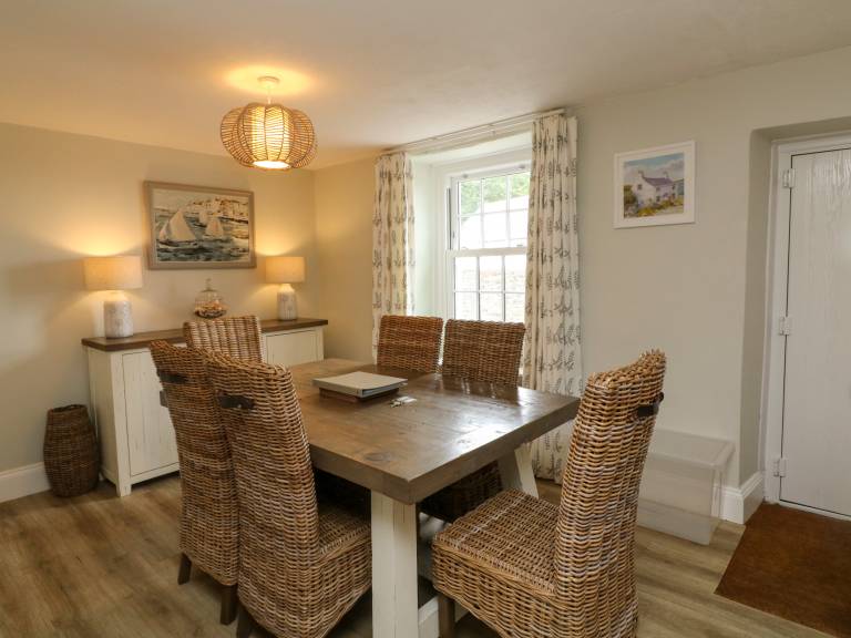 Cottage with yard | Beach view — photo 4