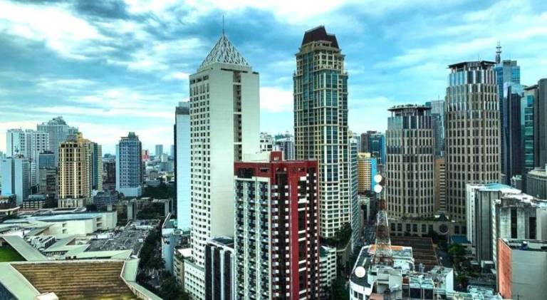 Holiday apartment with pool | Pet-friendly in Pasay