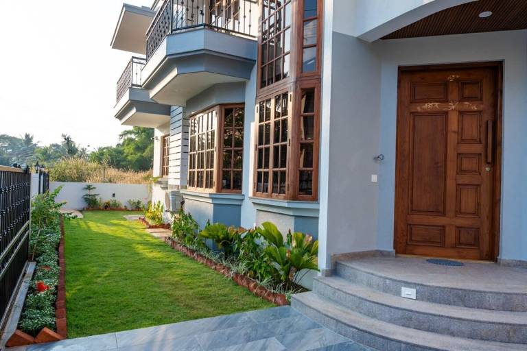 270 m&sup2; Villa