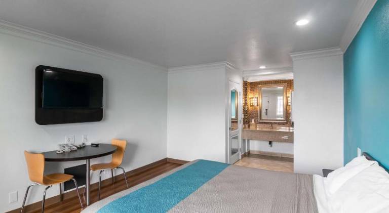Motel 6 Norwalk, CA — photo 2