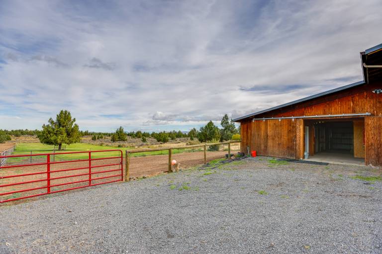 Next to 600 Acres of Public Land! Bend Ranch Home — photo 3