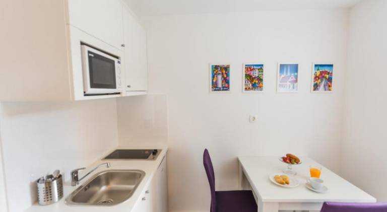 King's Street Apartments — photo 4