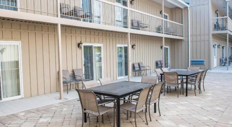 Comfort Inn & Suites Thousand Islands Harbour District — photo 5