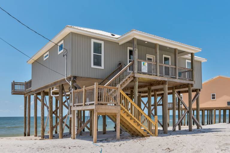 Southern Breeze - 103 Vaca Ct — photo 2