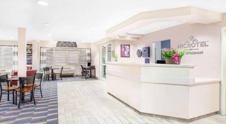 Microtel Inn & Suites by Wyndham Clear Lake — photo 2