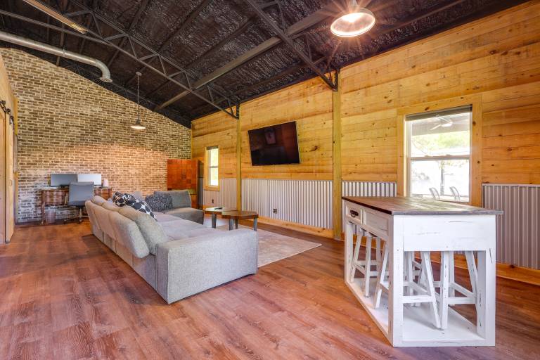 Fish & Relax! Magnolia River Cabin Hideaway — photo 3