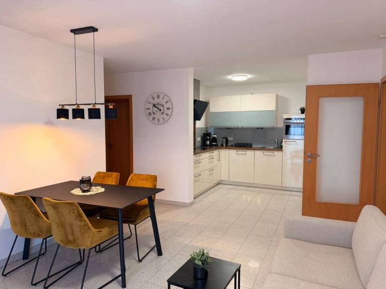 Spacious holiday apartment in Winterberg with terrace and private parking — photo 4