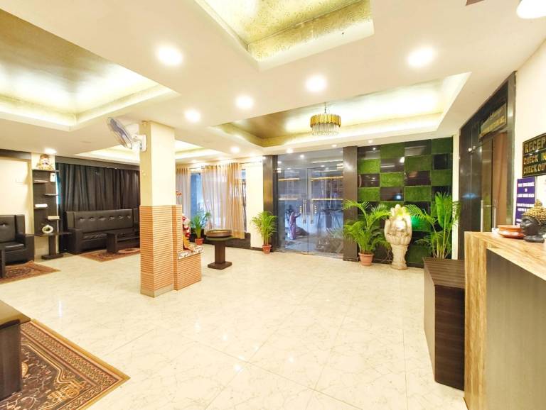 Goroomgo Grand Resort Puri - A Luxurious Collections Sea View Room — photo 3