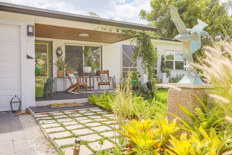Pet-Friendly Home  6 Mi to Jensen Beach Park! in Jensen Beach, FL