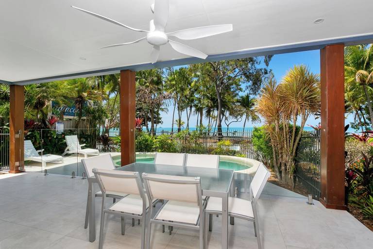 House Palm Cove