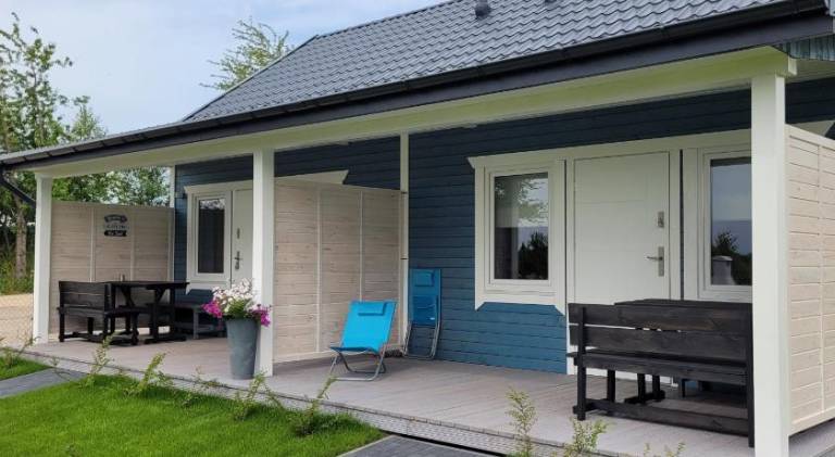 Lodge with grill, patio & yard — photo 4