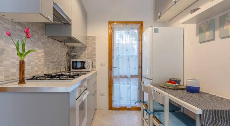 Rental apartment with 2 rooms for 6 persons — photo 4