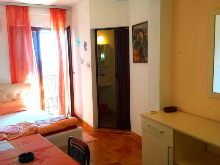 Family-oriented nice holiday apartment with patio | Close to the beach | Dogs allowed — photo 5