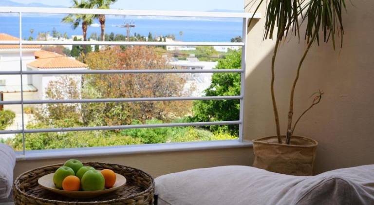 Vacation home with yard, patio & barbecue in Kos