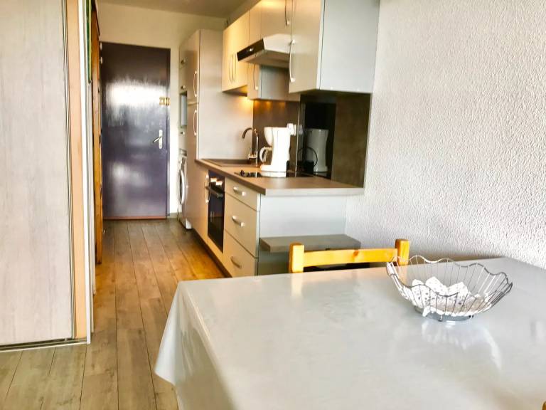 Residence Les Arolles - Renovated studio and very functional foot of the slopes — photo 4