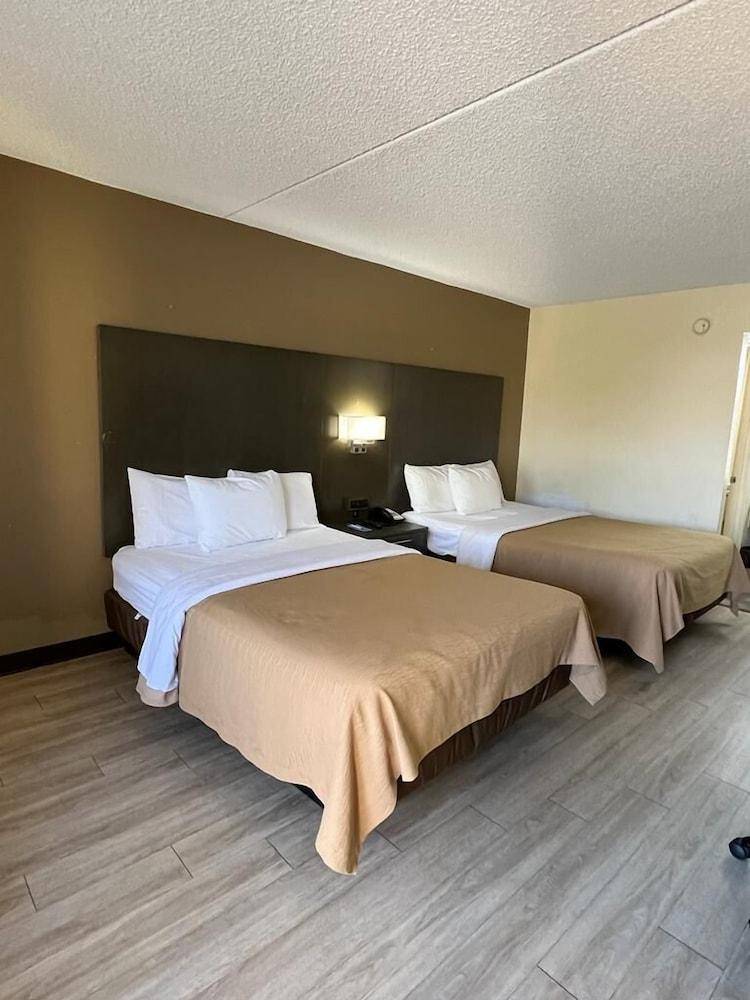 Rodeway Inn Walterboro — photo 5