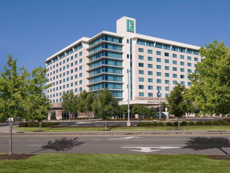 Embassy Suites by Hilton Hampton Convention Center in Hampton, VA