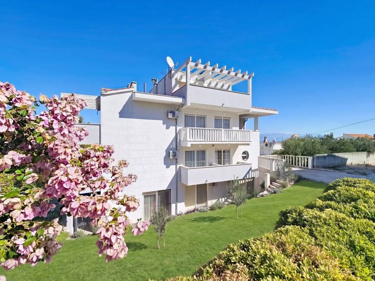 Ferienwohnung in Slatine für max. 4 Personen, Ferienwohnung in Slatine für max. 4 Personen,