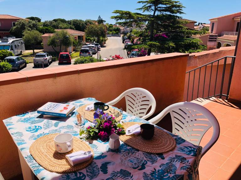 Holiday apartment with garden & terrace | Close to the beach | Dogs allowed — photo 3