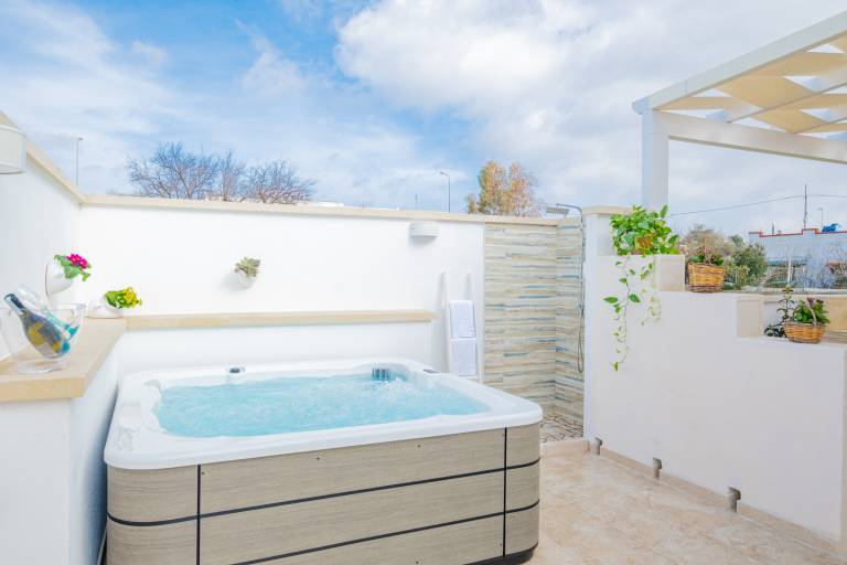 Child-friendly house with hot tub & BBQ | Pets allowed — photo 4